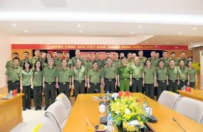 Phát huy truyền thống anh hùng của Lực lượng An ninh Nhân dân Việt Nam