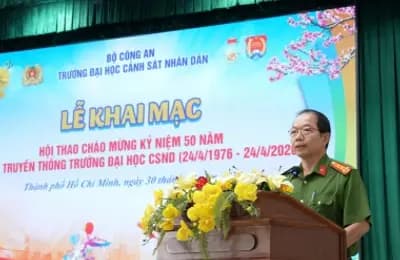 Hơn 2000 cán bộ, giảng viên, học viên tham gia Hội thao chào mừng kỷ niệm 50 năm Ngày truyền thống Nhà trường